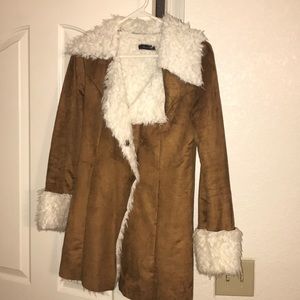 Honey Punch Faux Fur coat